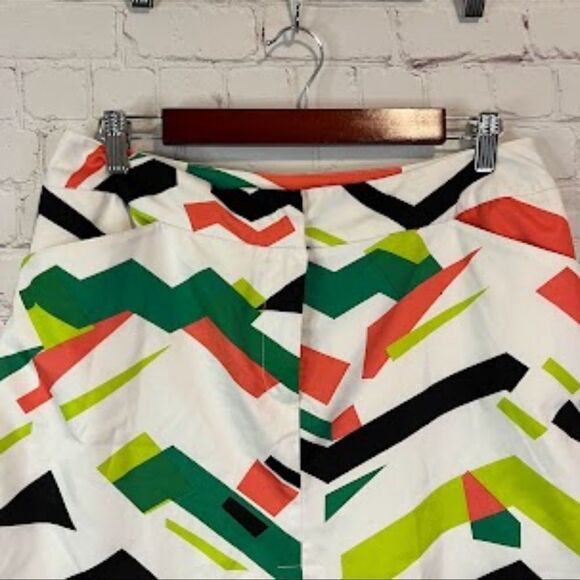 Tail White Label Museum Chevron Print Skort size 10 - Picture 2 of 7